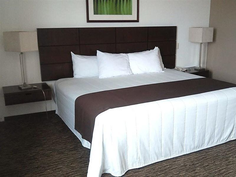 Hotel Fray Junipero Serra テピク エクステリア 写真