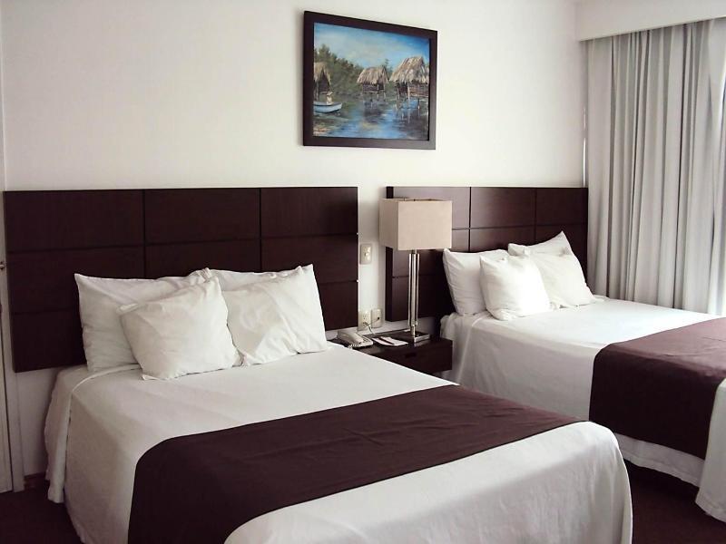 Hotel Fray Junipero Serra テピク エクステリア 写真